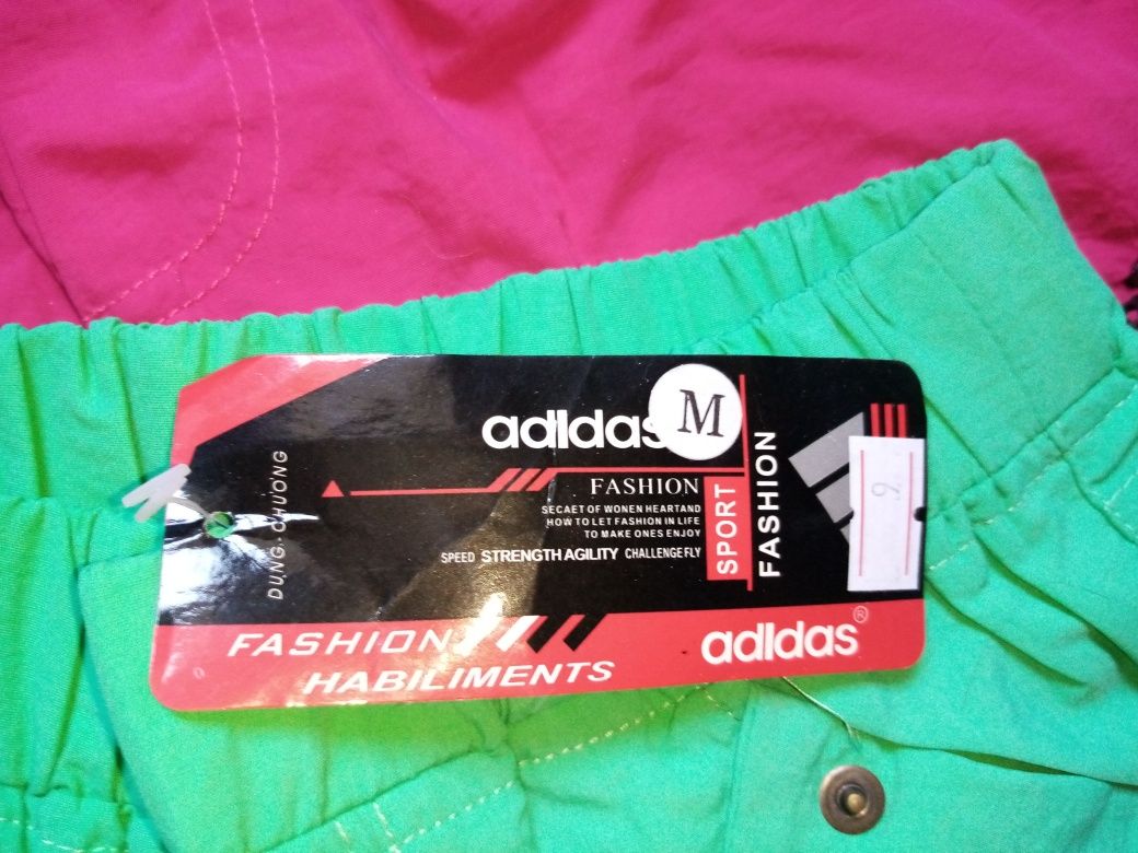 Шорты женские Adidas Модель 9/8
