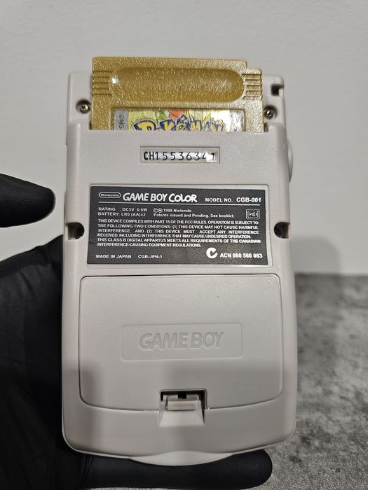 Gameboy Colour + Pokemon