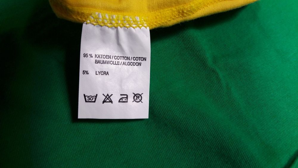 Dwa topy damskie w soczystych kolorach