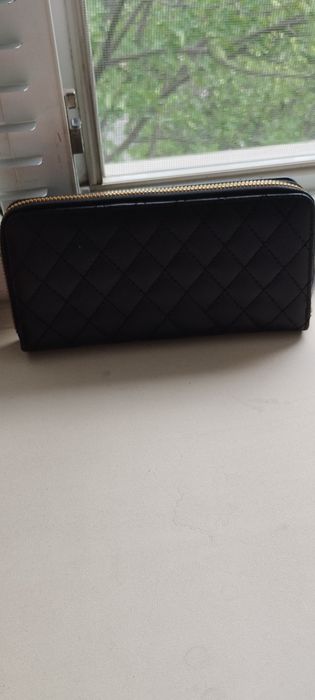Продам женский кошелек.