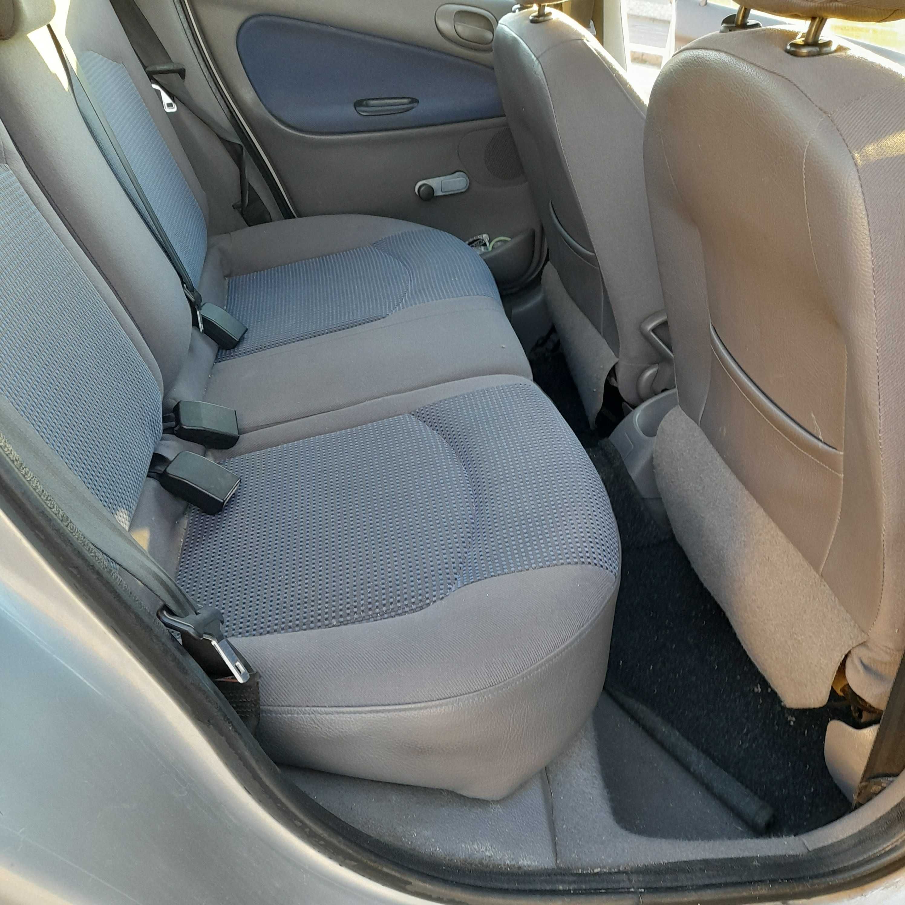 Peugeot 206 1.1 Color Line