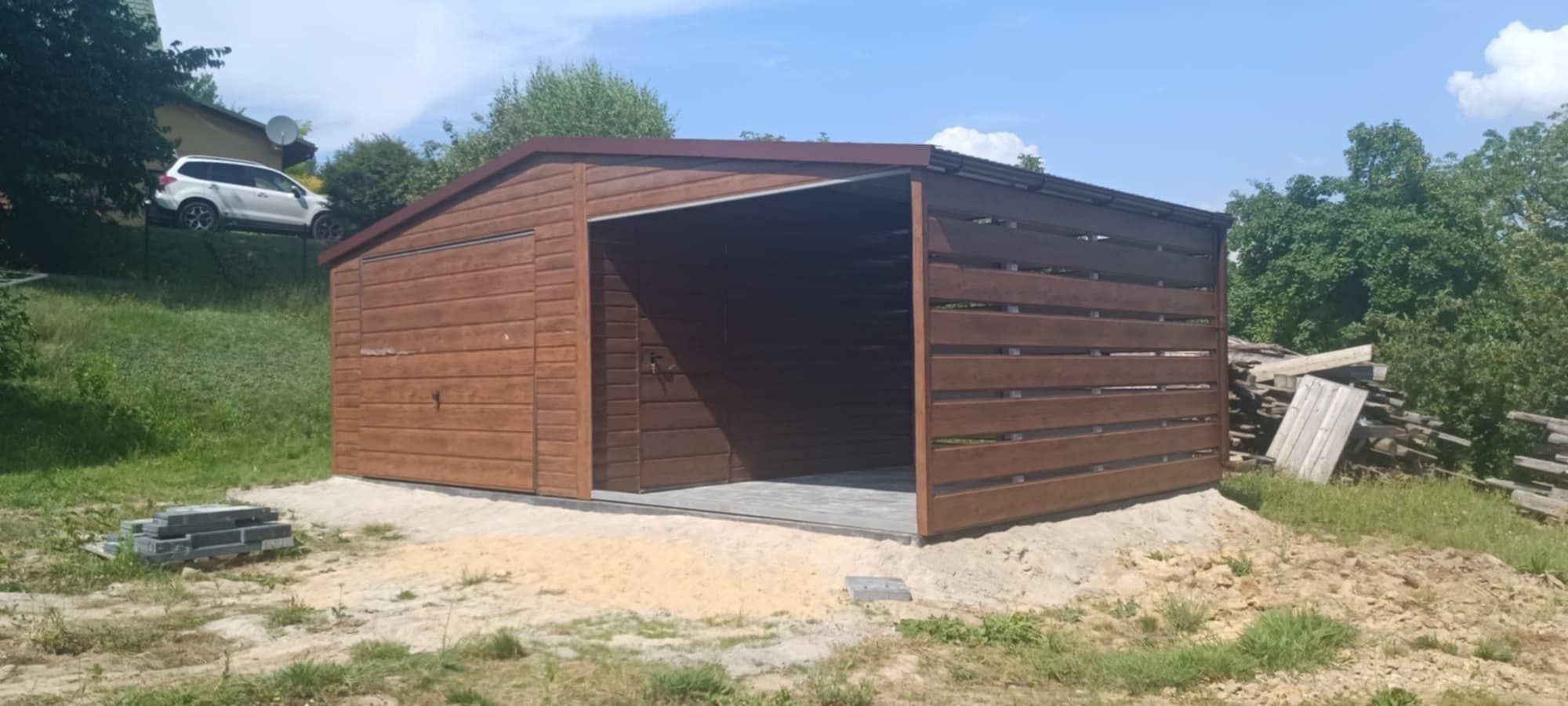 Garaz blaszak 6x6 plus 2m wiaty