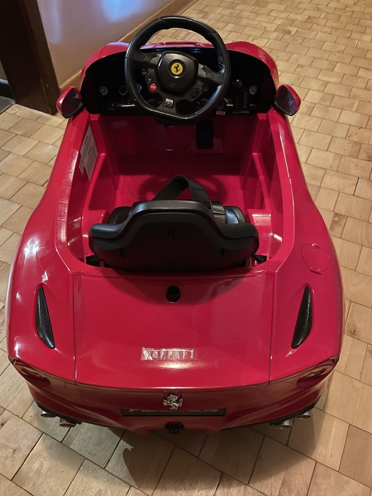 Ferrari F12 Berlinetta sterowany samochod
