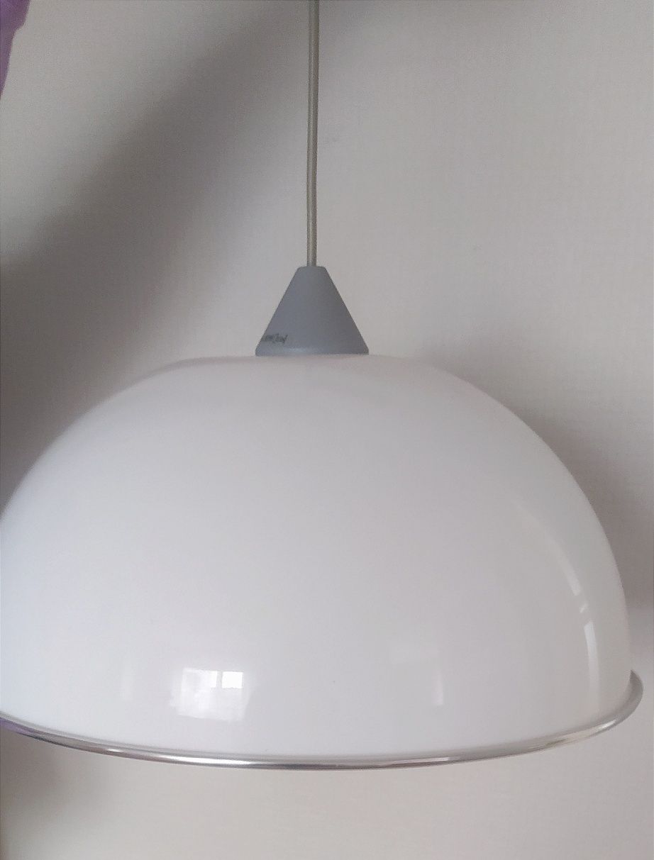 Lampa biała plastikowa lampa wiszącą