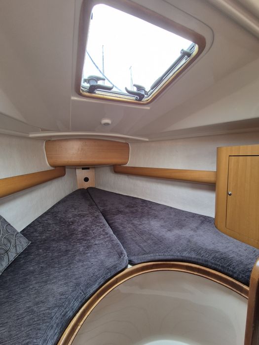 Jacht żaglowy Maxus 28