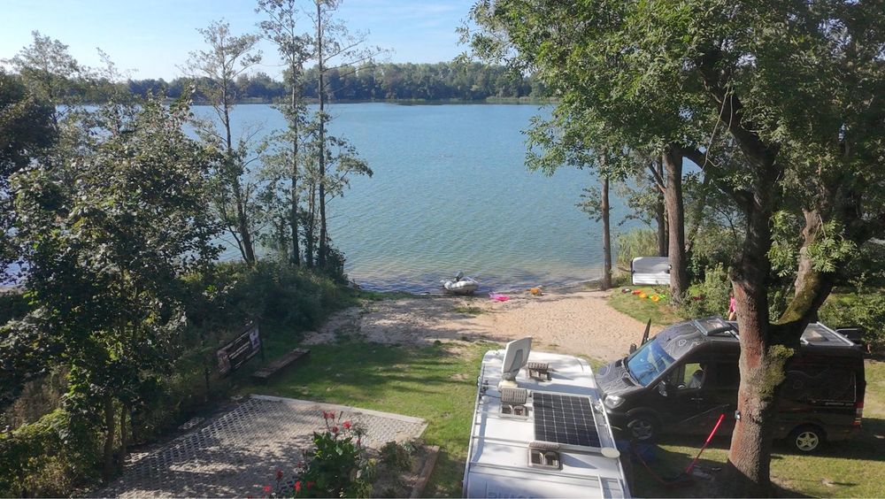 Domek/apartament z jacuzzi/balia i sauna nad jeziorem/pole namiotowe