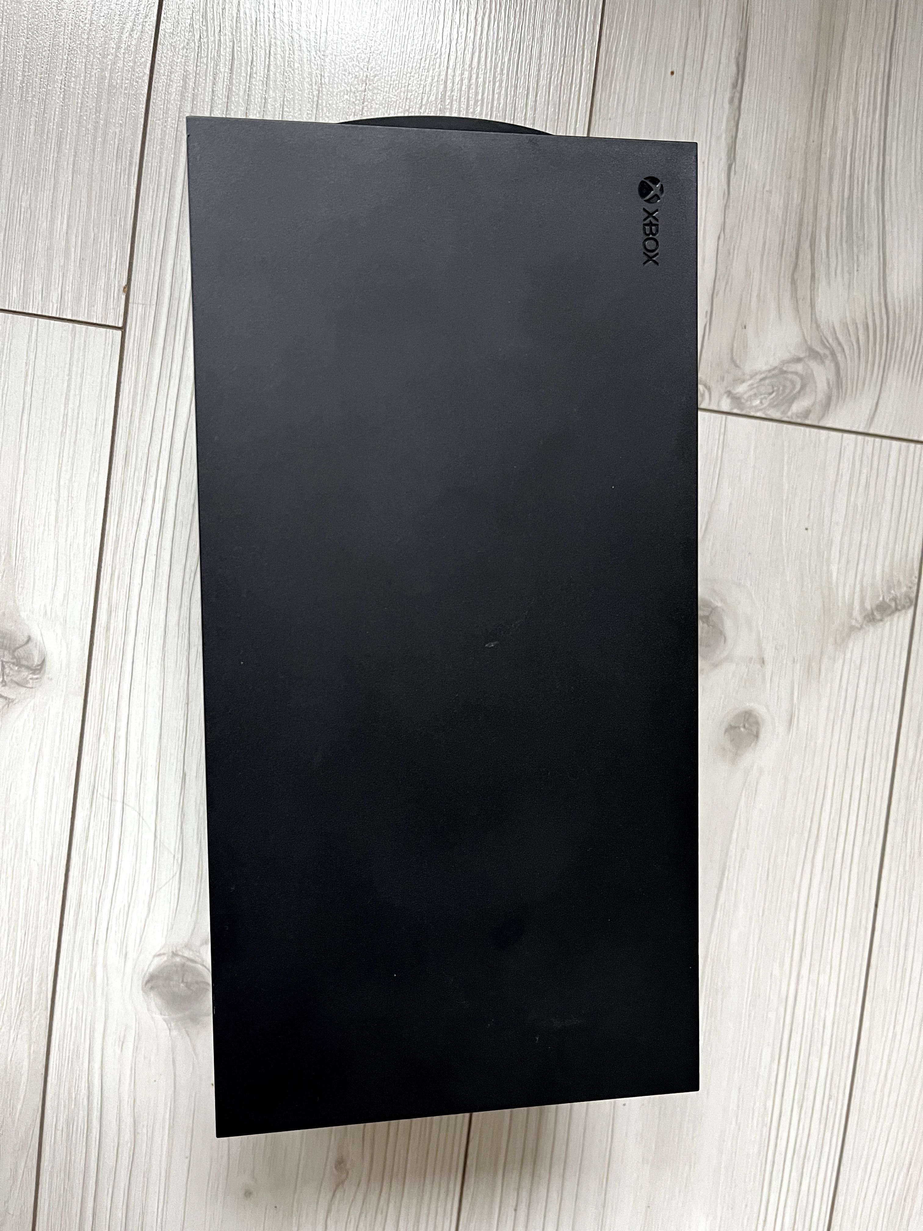 Xbox Series X 1TB + Pady + gry