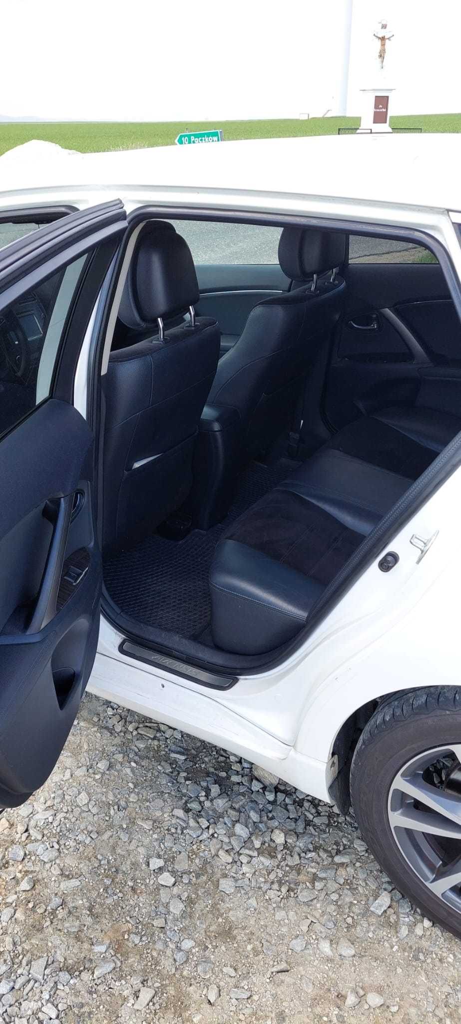 Toyota Avensis T27 2013r. 2.0 diesel