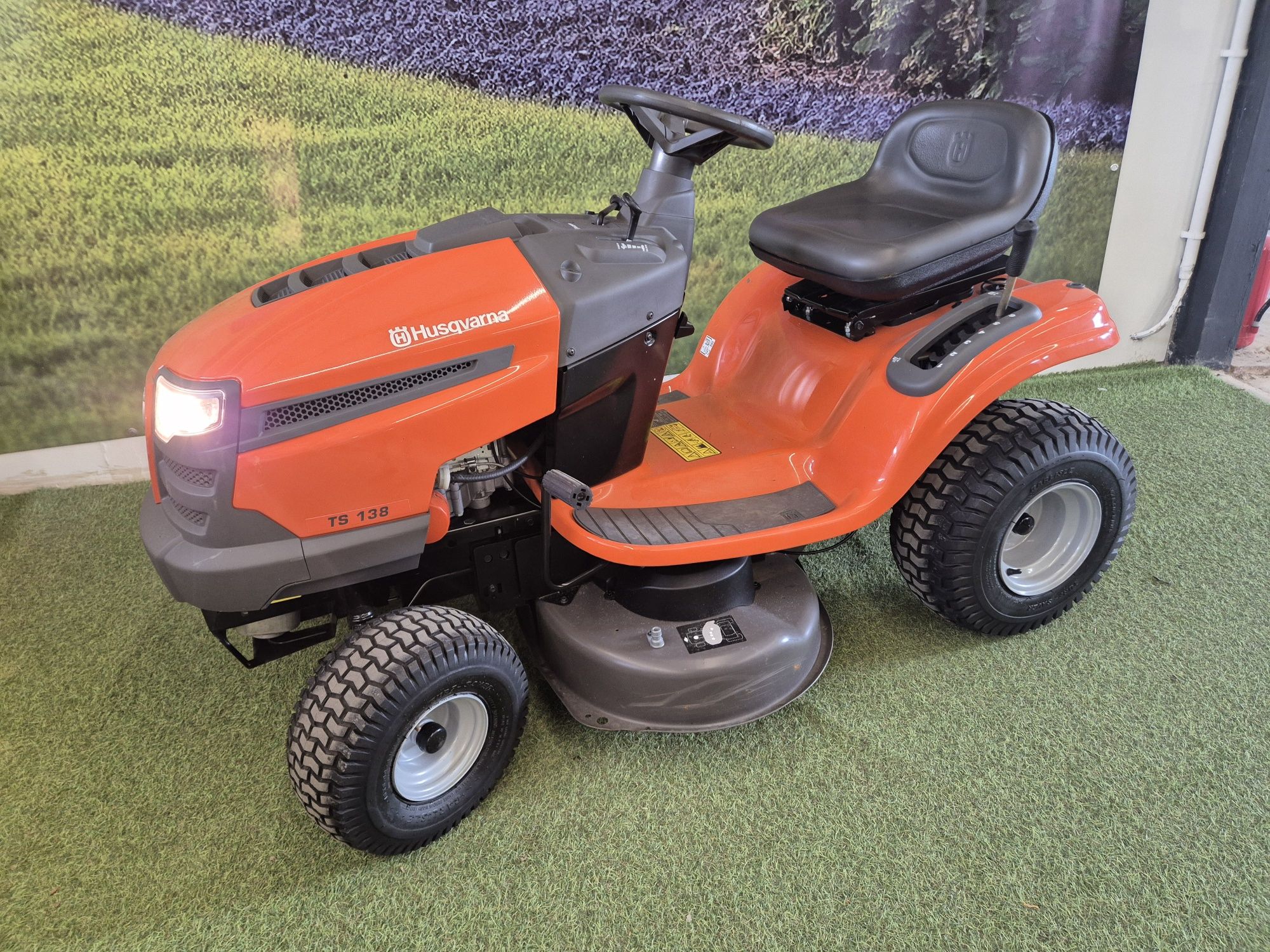 Traktorek kosiarka Husqvarna Briggs pompa oleju automat jak nowy