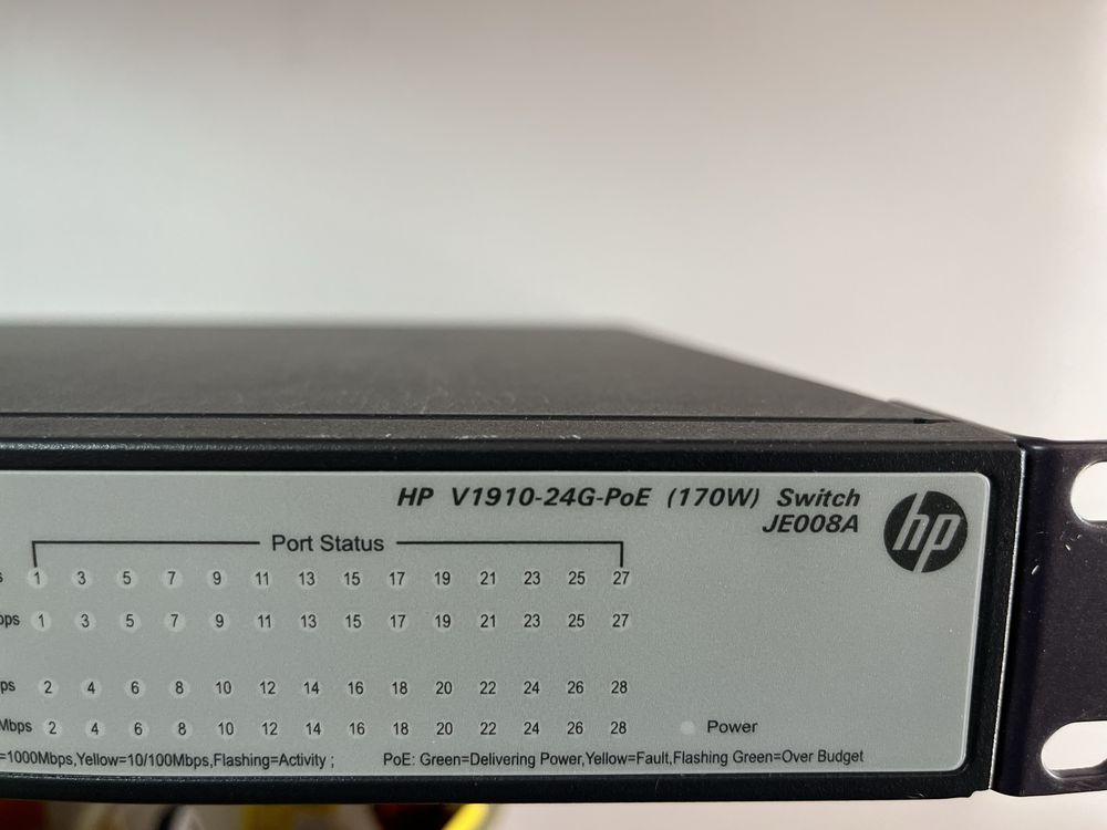 Switch HP JE 008A V1910. 240G PoE 170W