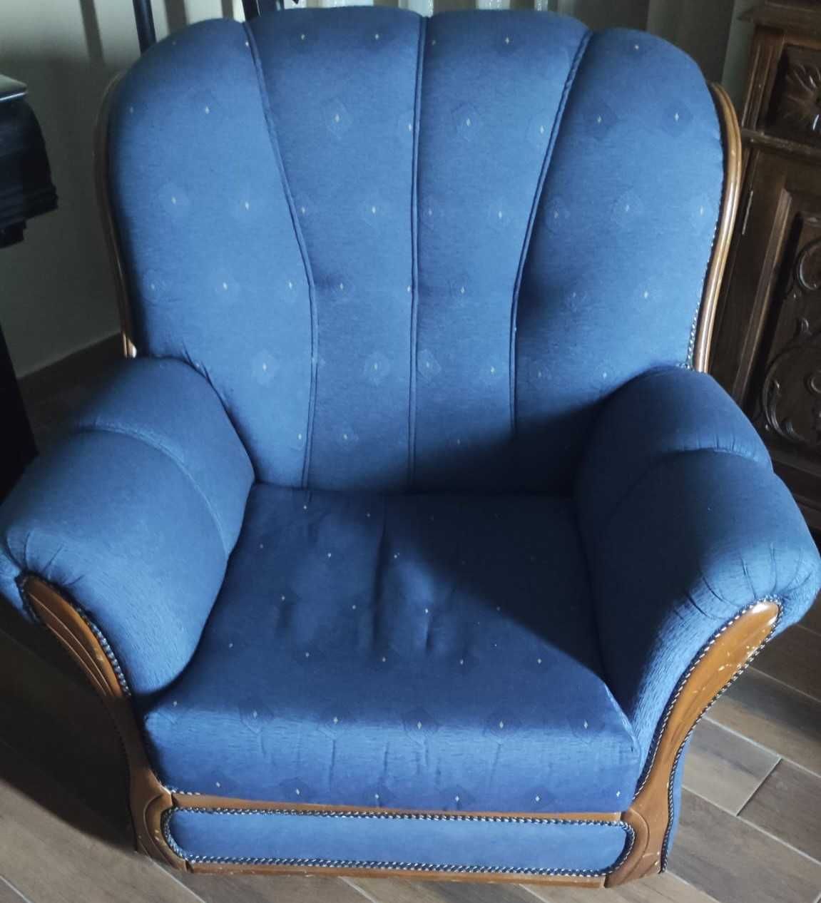 Sofás de sala - com pouco uso e confortáveis