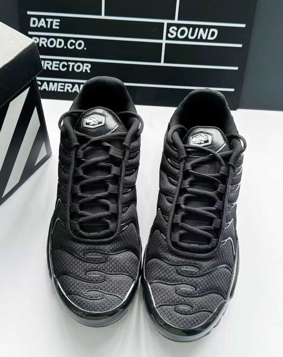Buty meskie Mokasyny Nike_Max_TN_Plus_Black R.38
