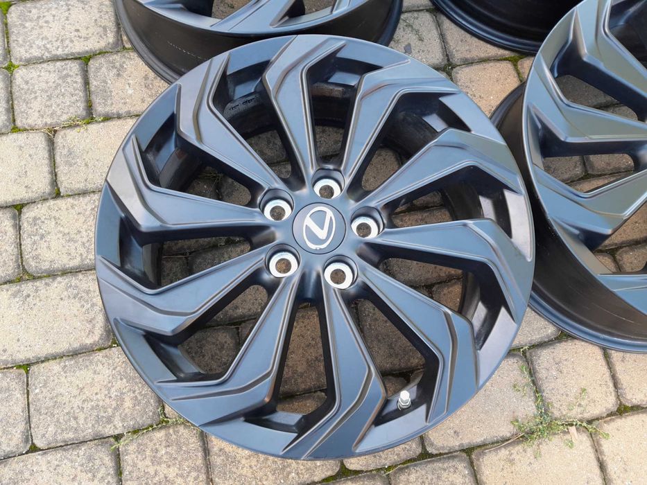 felgi aluminiowe LEXUS RONAL 5x114,3 7Jx18H2  ET45 R18 czarny mat