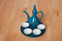 Ceramiczny zestaw do sake.
