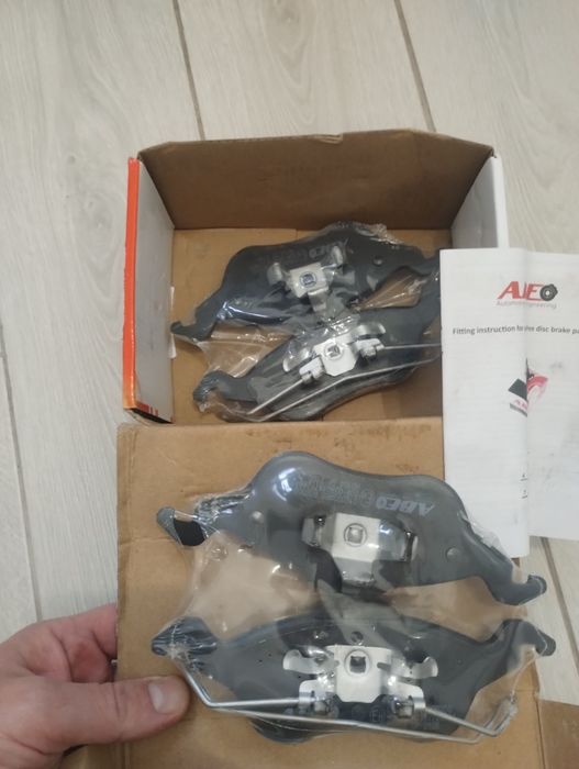 Тормозні гальмівні колодки Форд Ford