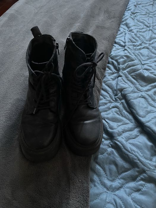 botas pretas seaside