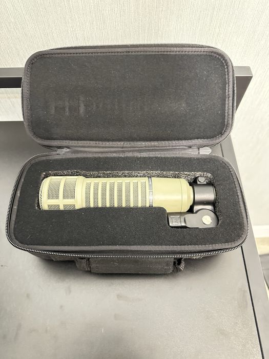 Мікрофон ElectroVoice RE20