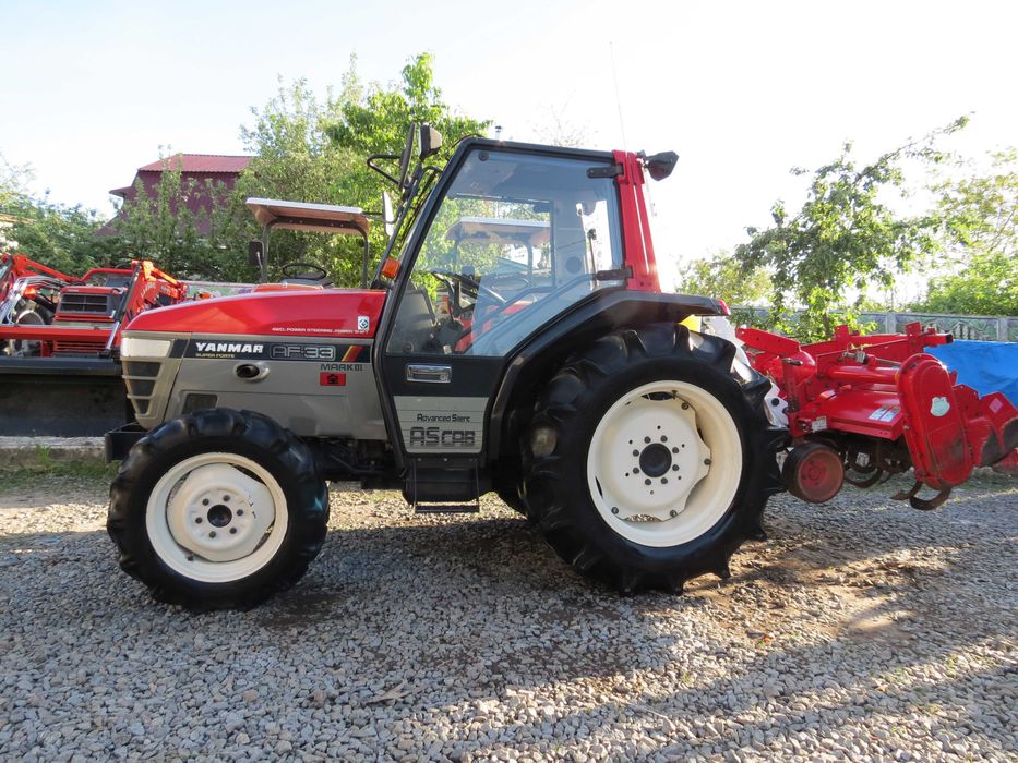 Yanmar японський мінітрактор трактор