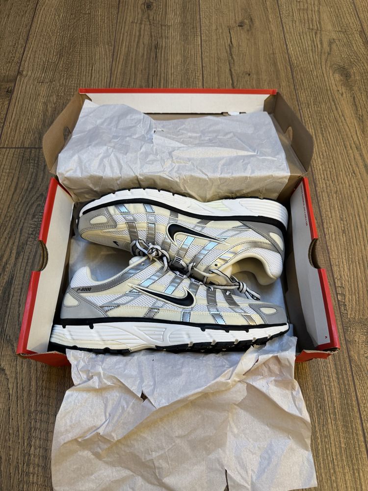 Nike p6000.
