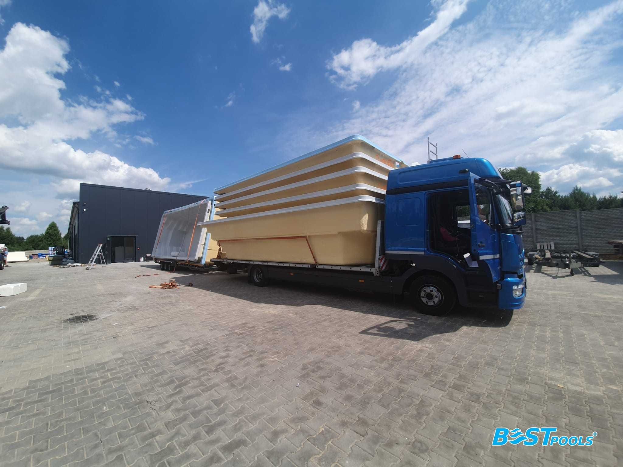 Nowy model MADERA 8.2x3.2x1.55m poliestrowy basen od producenta