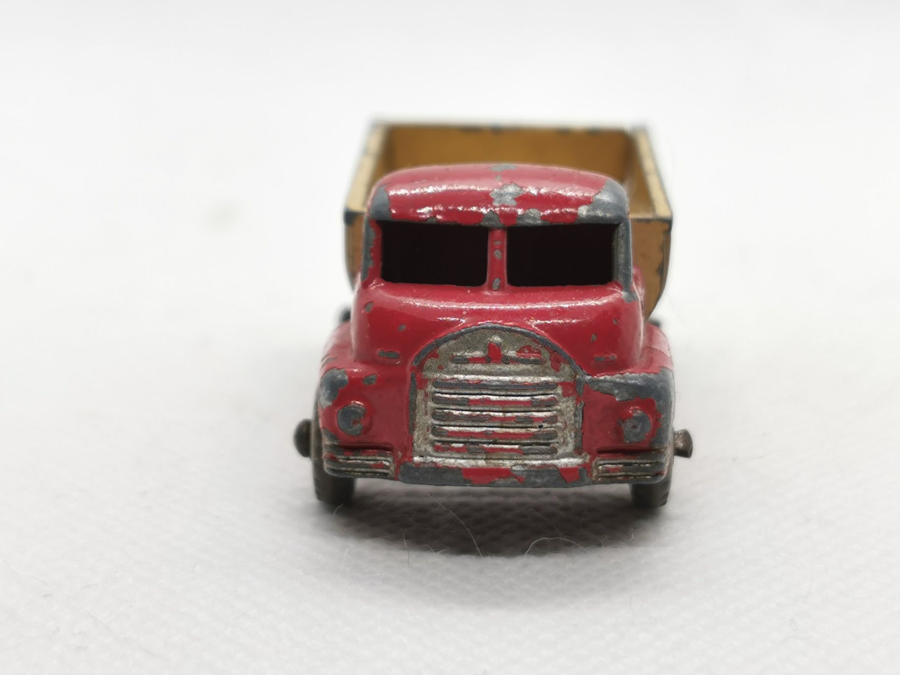 Bedford 7 Ton Tipper no. 40a Lesney Matchbox MOKO