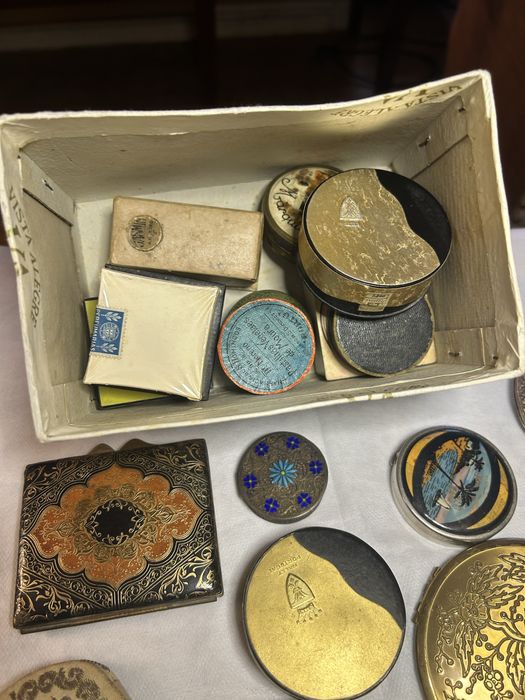 Varias caixas Antigas Maquilhagem