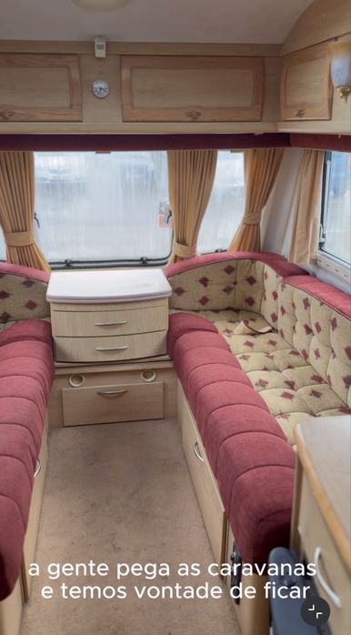 Caravana muito confortavel com banhiero de luxo