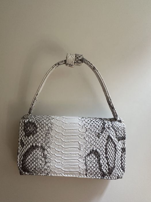 Клатч на ланцюжку