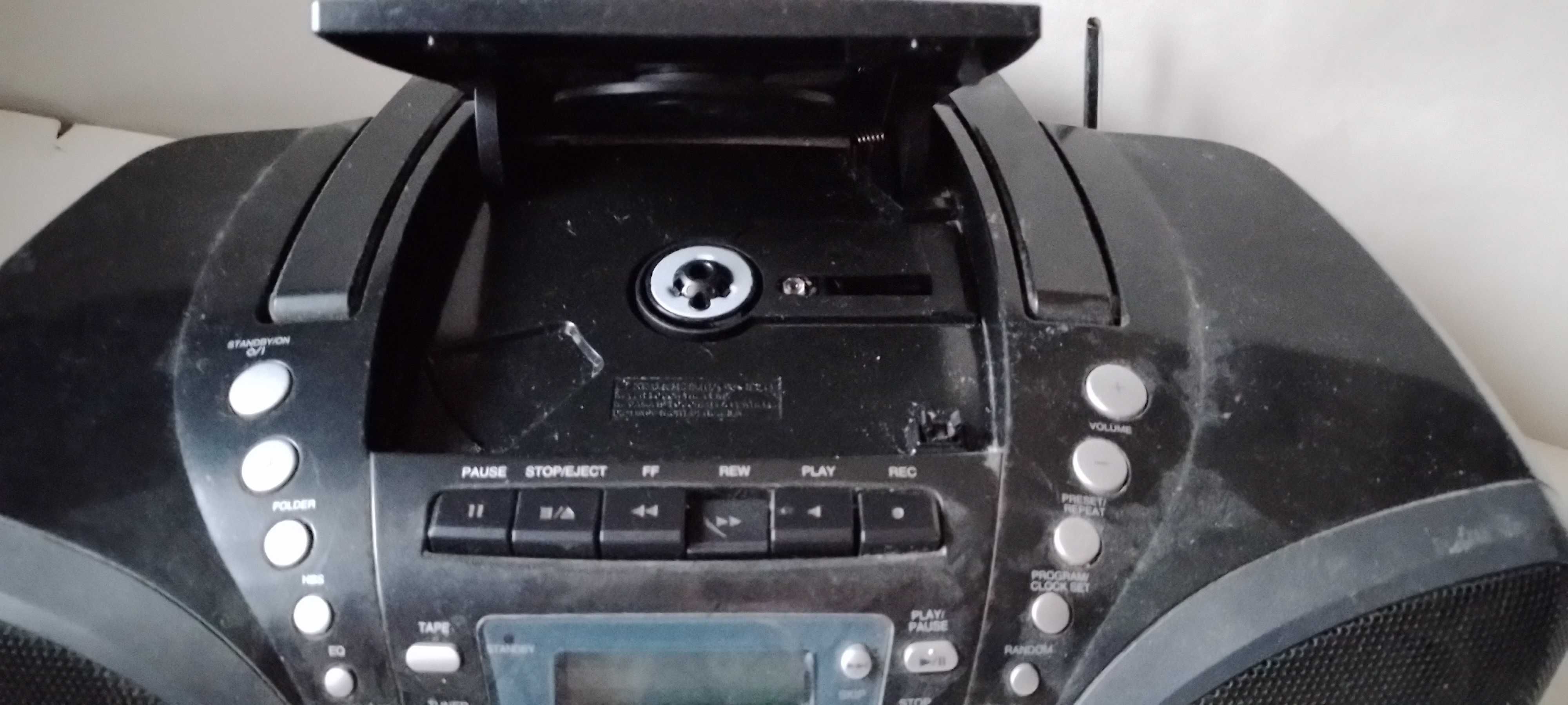 Магнитофон JVC CD-portable system RC-EZ65 / Плеер Stereo