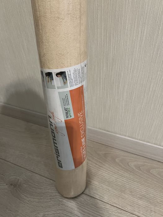 Продам новый рулон обоев