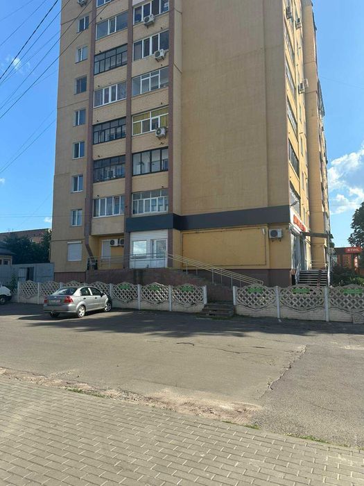 Продається комерційне приміщення 81 м², центр міста Прилуки