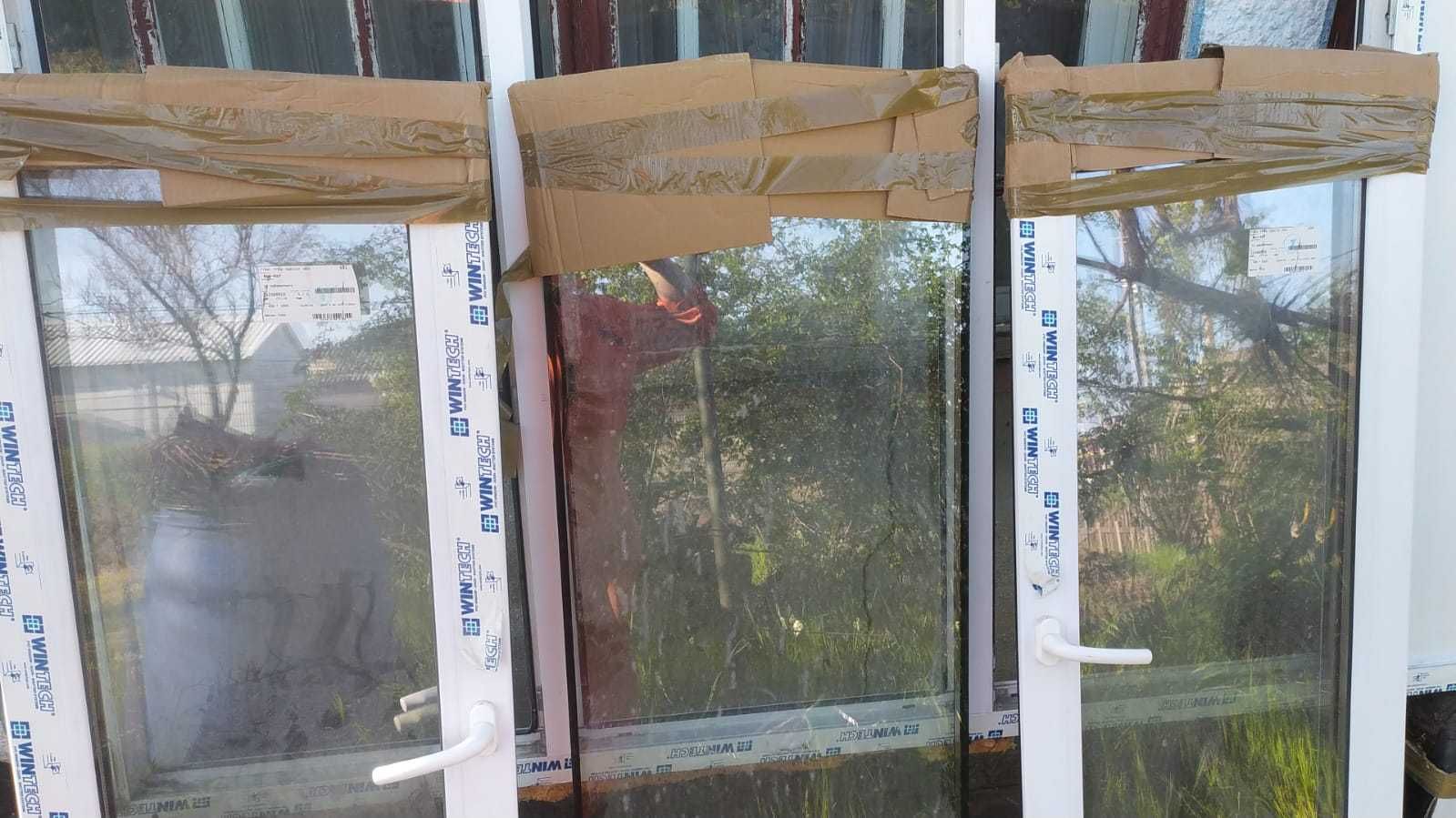 Продам б/у металопластикові вікна, двері