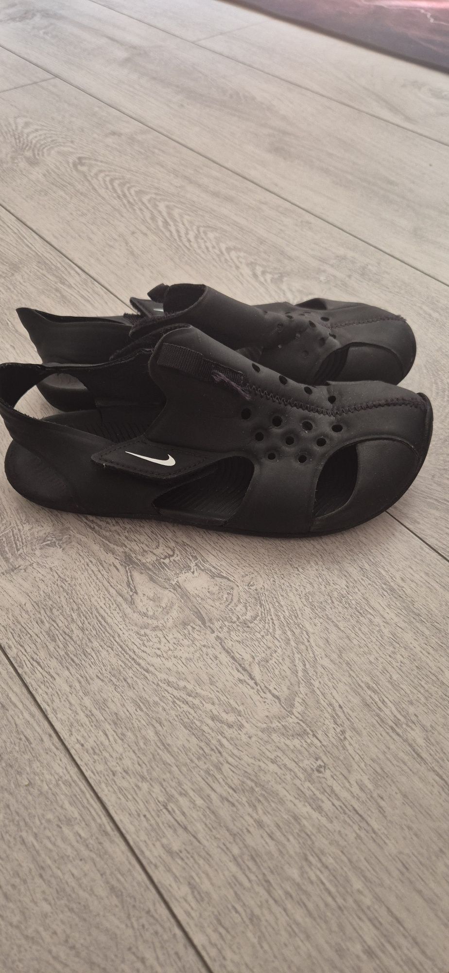 Sandały Nike roz 34 stan bdb.