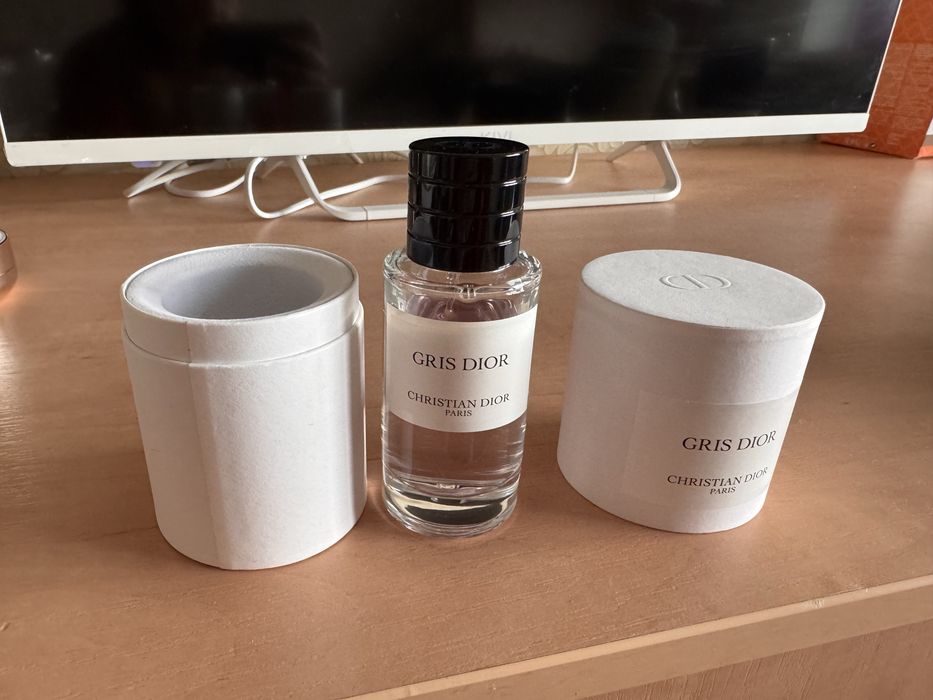 Продаю Gris Dior (Christian Dior) парфумовану воду