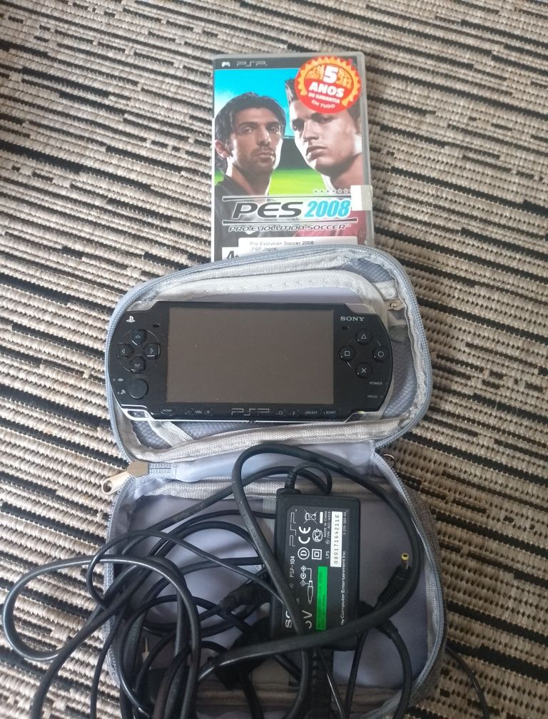 PSP com jogos e bolso