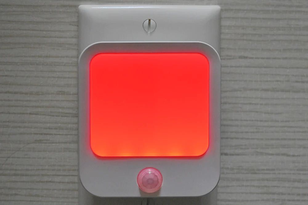 Ночник Bon Charge с красным светом и датчиком движения