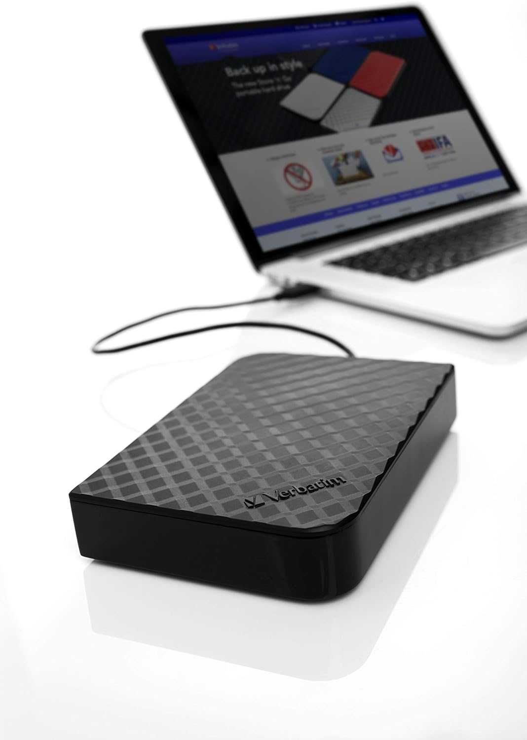 Зовнішній жорсткий диск HDD Verbatim Store 'n' Save 47686 6 ТБ