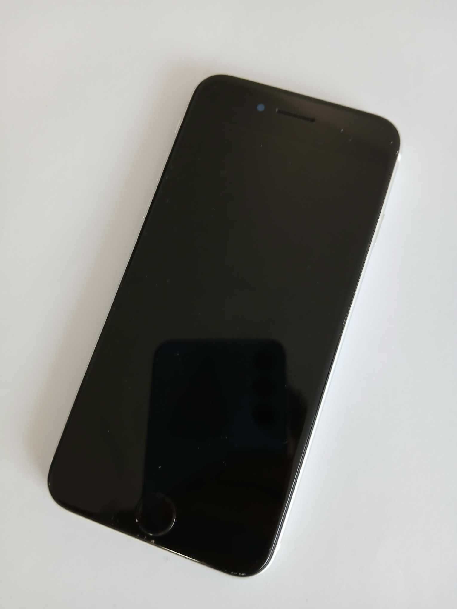 Iphone SE 2020, stan bardzo dobry