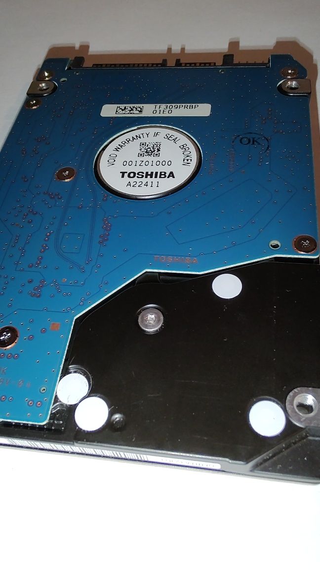 Внутрішій жорсткий диск HDD2E73 TIshiba