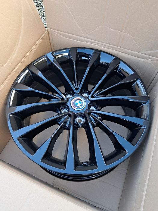 Komplet nowe felgi BMW 5 G30 G31 8j r18 et30