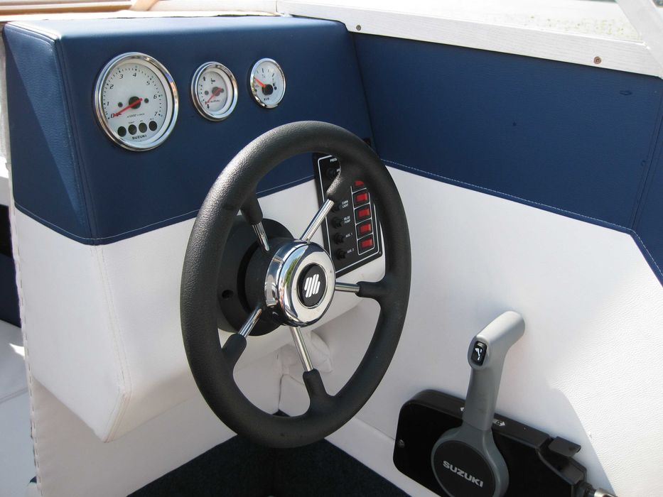 Катер моторный Север