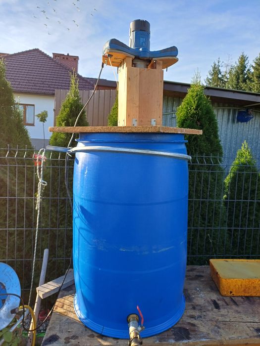 Mieszalnik do syropu dla pszczół pasieka ule miód pszczoły wosk