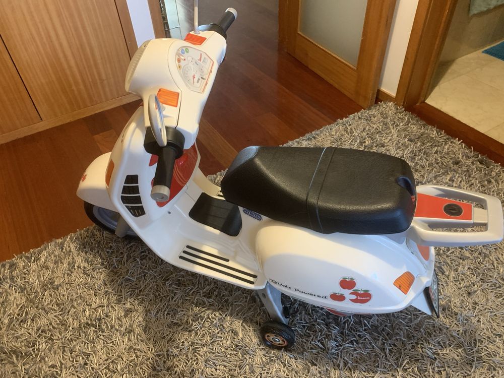 Mota Vespa 12v Peg Perego