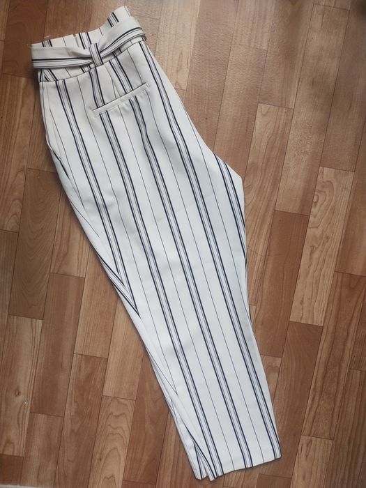 Класичні брюки New Look