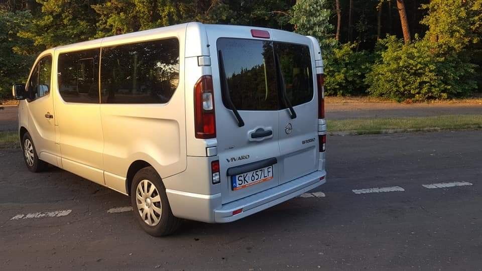 Wynajem Bus 9 osob Opel Vivaro Long 2017. Winiety Czechy i Austria