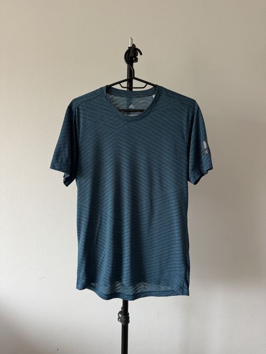 Спортивна футболка Adidas Climacool