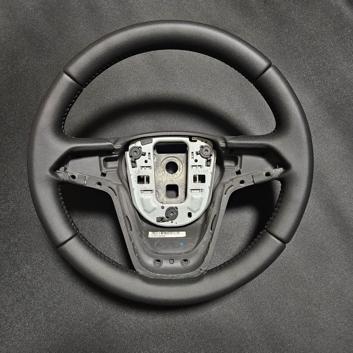 Руль Opel Astra j після перетяжки, на обмін