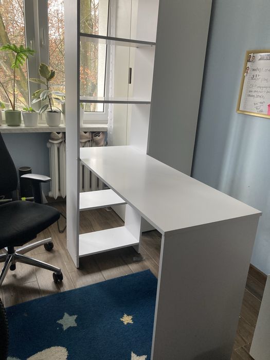 Biurko białe z szafka