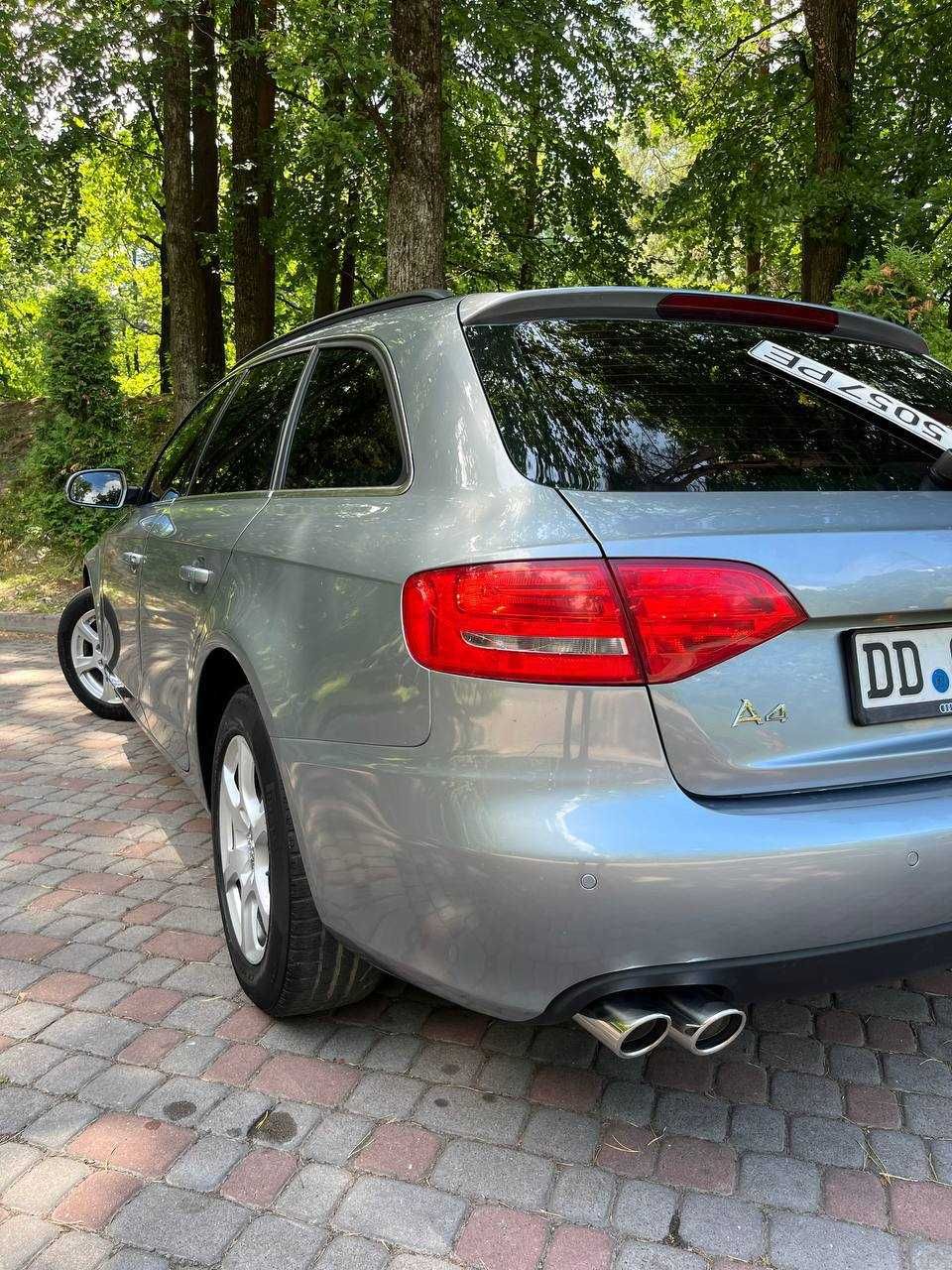 Audi A4 2010 (B8/8K)