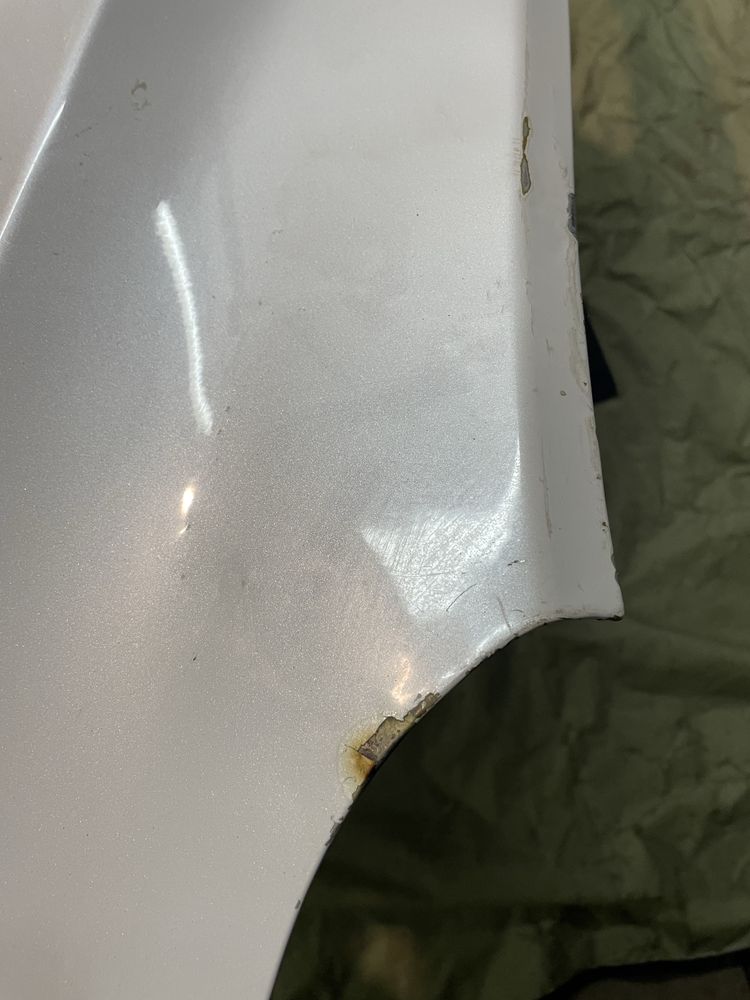 Tesla model y крило ліве переднє